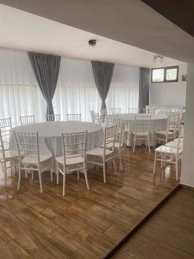 Vila Amalia Muntii Macinului Esterno foto