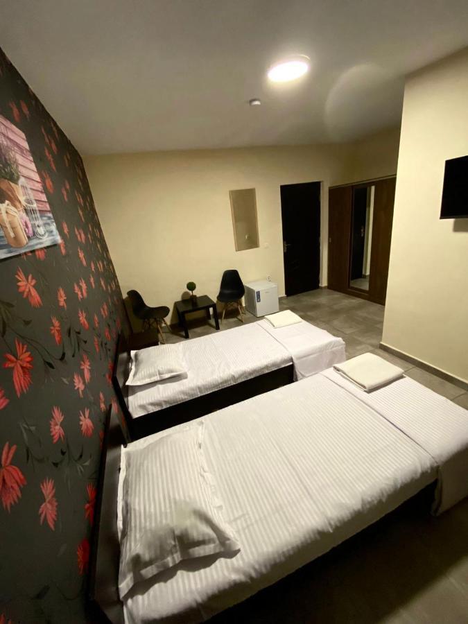 Vila Amalia Muntii Macinului Esterno foto
